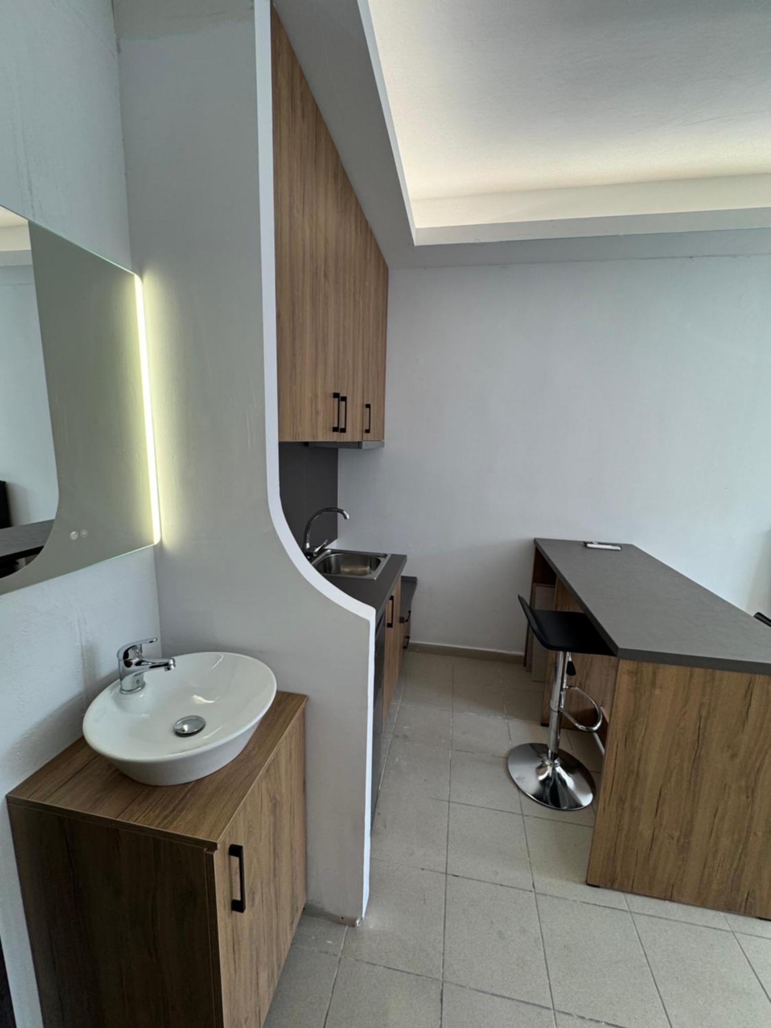 Central Apartment 6 Лариса Экстерьер фото