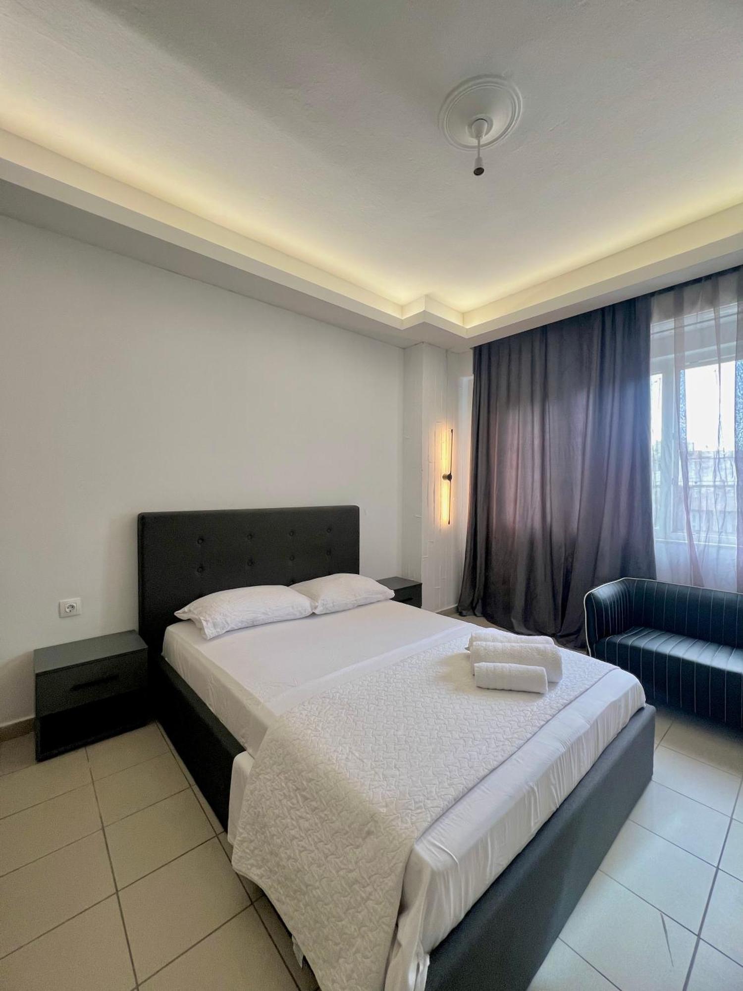 Central Apartment 6 Лариса Экстерьер фото